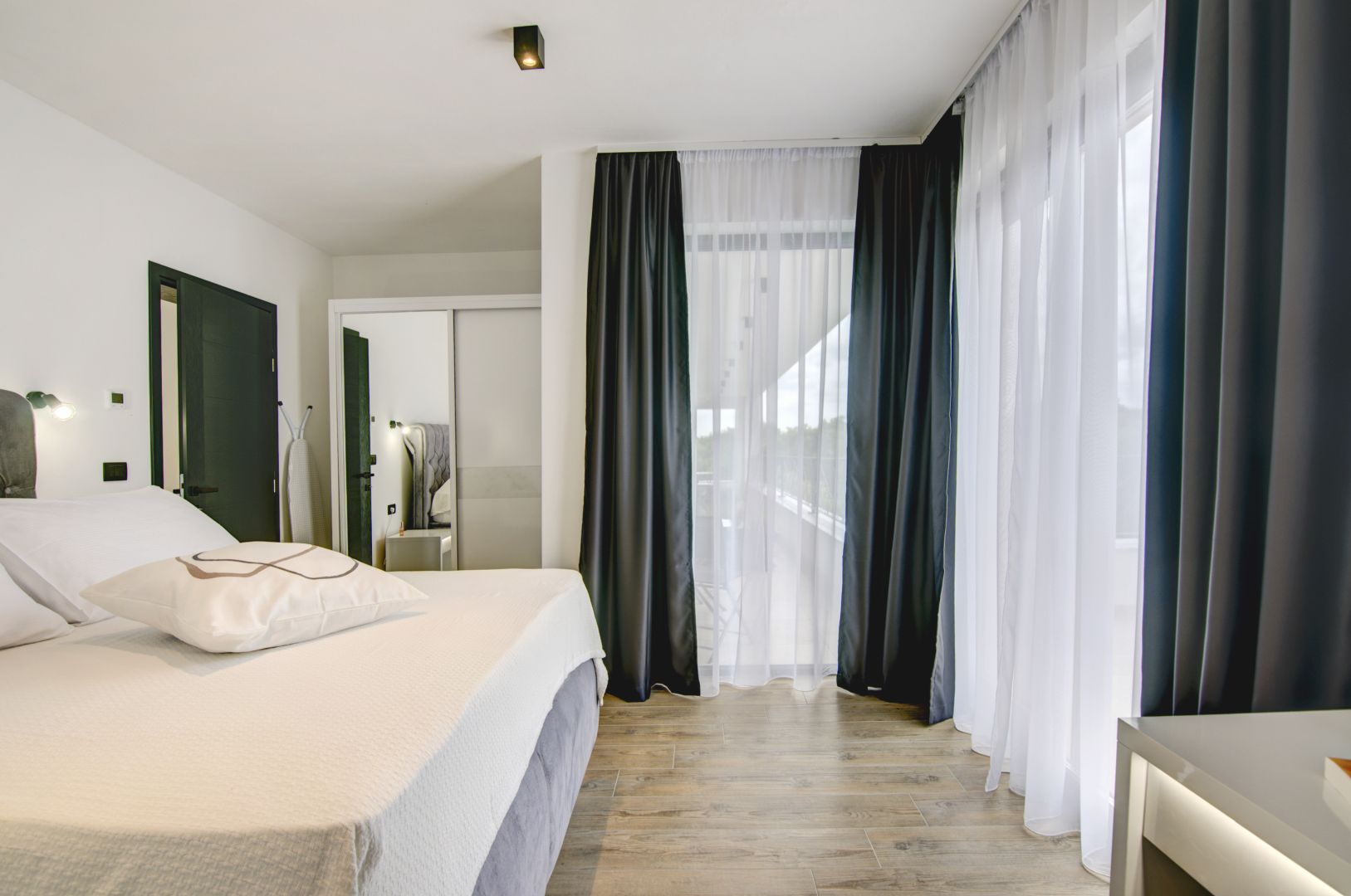 Bedrooms — Villa Lina