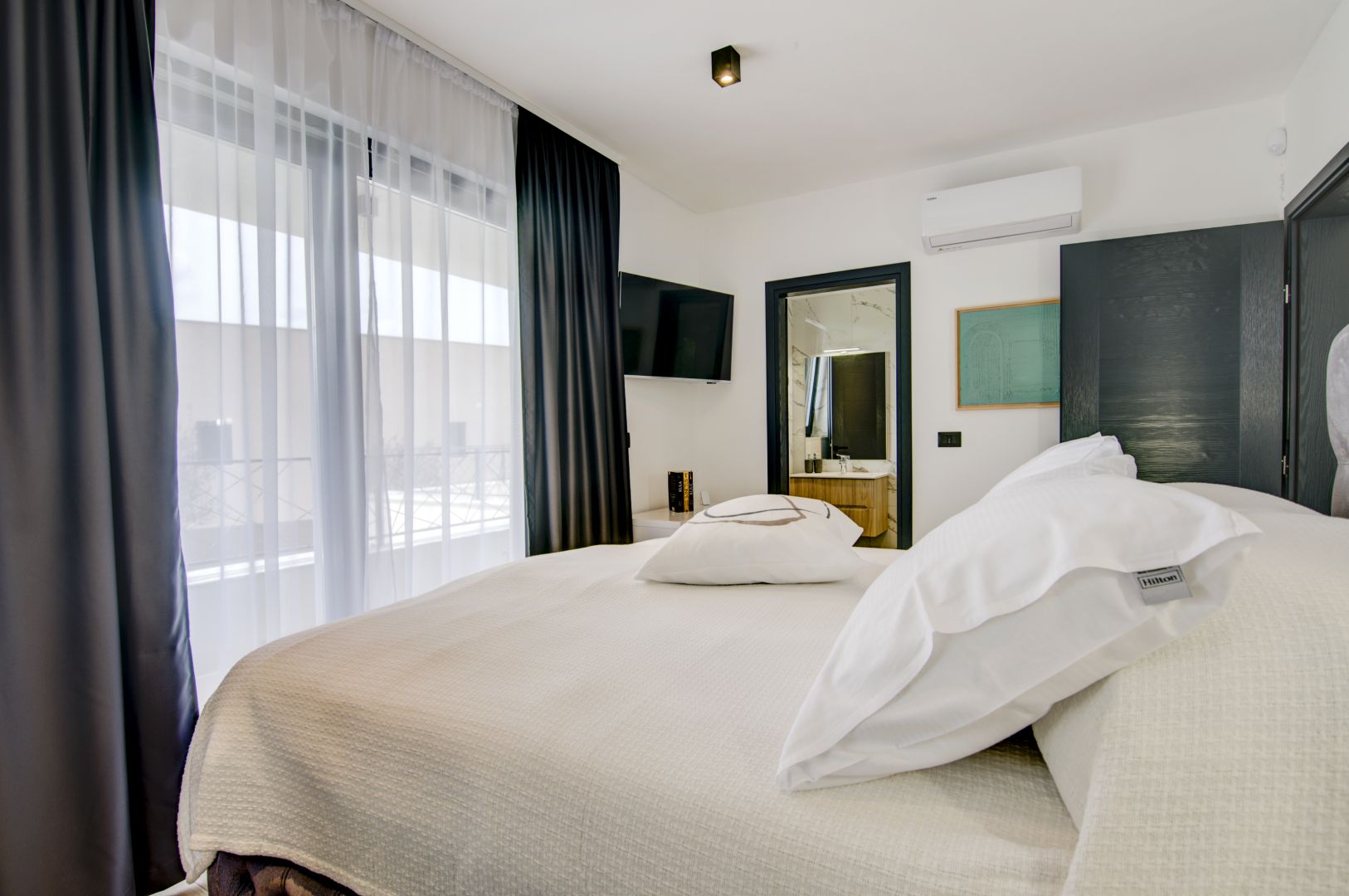 Bedrooms — Villa Lina