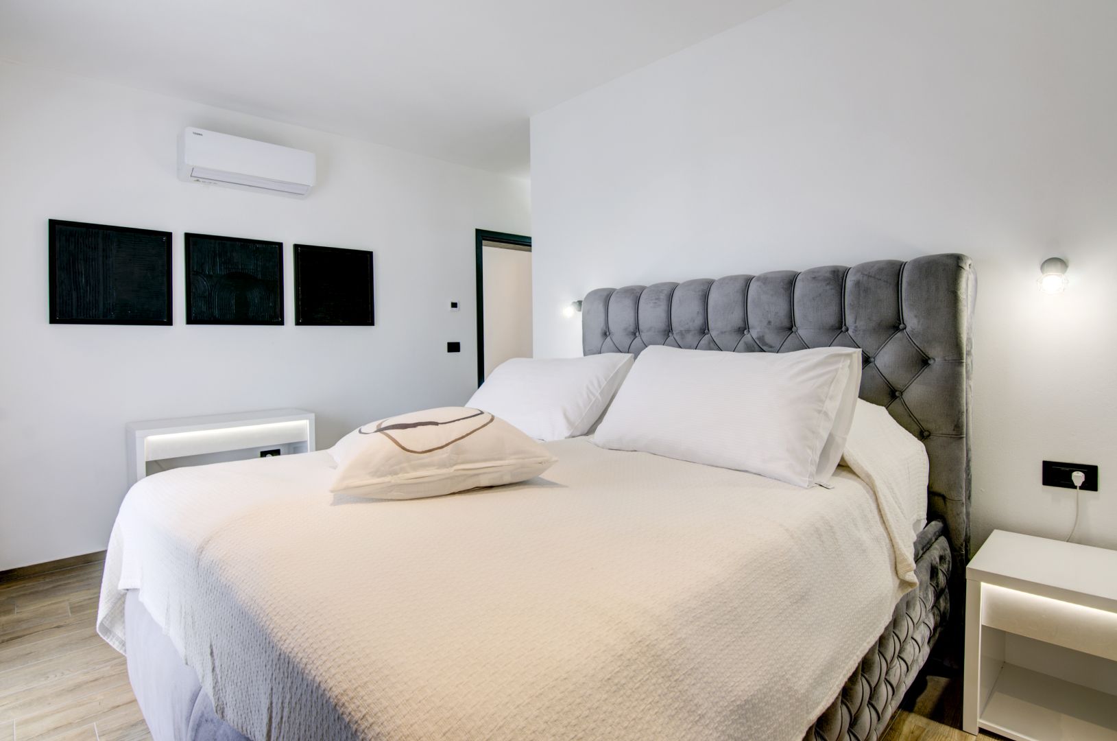 Bedrooms — Villa Lina
