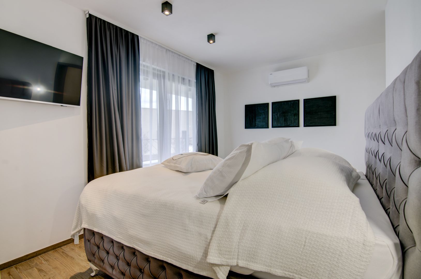 Bedrooms — Villa Lina