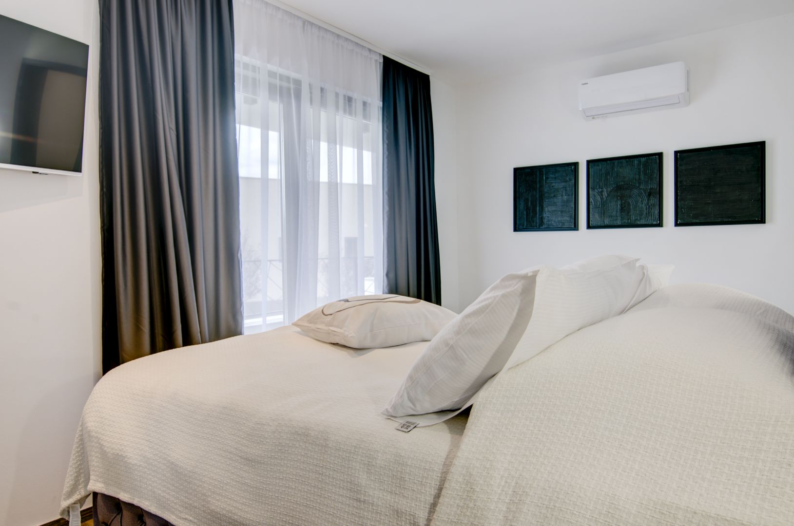 Bedrooms — Villa Lina