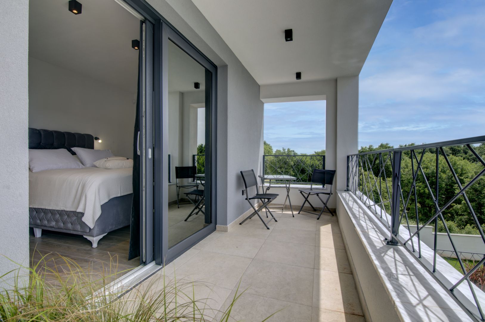 Villa, pool & garden — Villa Lina