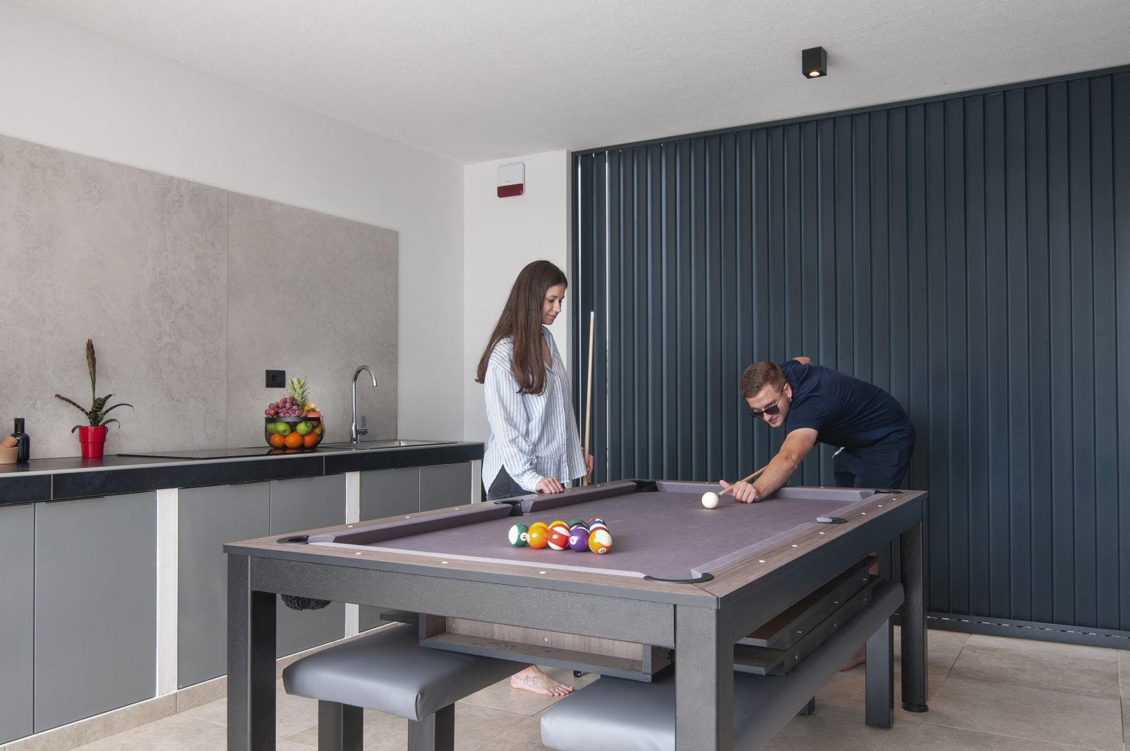 Jacuzzi & activities — Villa Lina