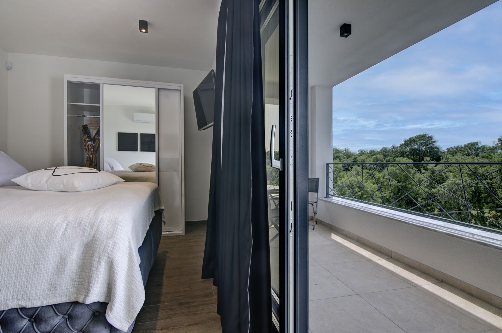 Bedrooms — Villa Lina